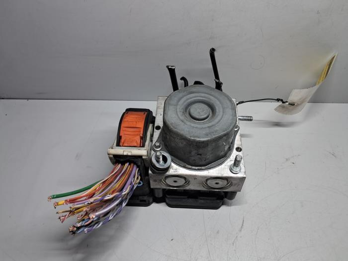 Gebruikte ABS Pomp Citroen C4 Picasso (3D/3E) 1.2 12V PureTech 130 Prijs € 211,75 Inclusief btw aangeboden door De Jonghe Recuparts