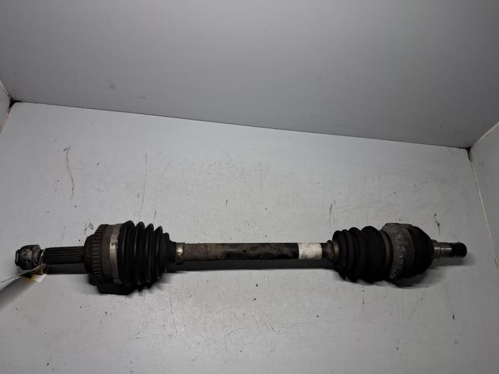 Gebruikte Steekas links-voor Chevrolet Aveo (250) 1.2 16V Prijs € 72,60 Inclusief btw aangeboden door De Jonghe Recuparts