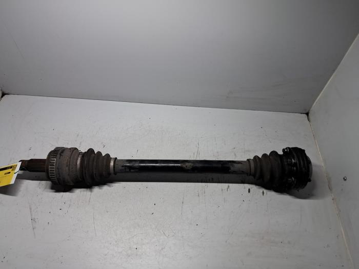 Gebruikte Steekas links-voor BMW 3 serie (E90) 330i 24V Prijs € 42,35 Inclusief btw aangeboden door De Jonghe Recuparts