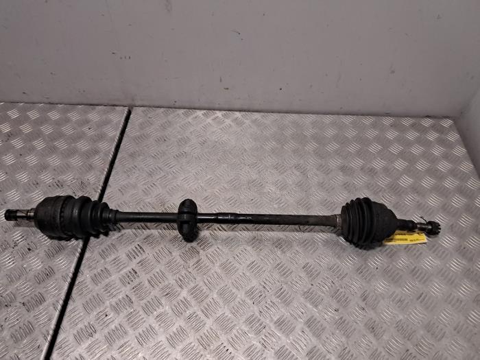 Gebruikte Steekas rechts-voor Opel Astra G (F08/48) Prijs € 60,50 Inclusief btw aangeboden door De Jonghe Recuparts