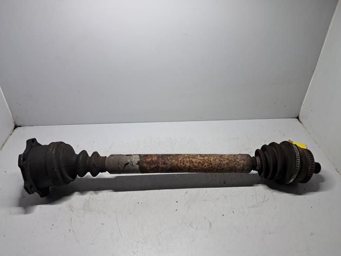Gebruikte Steekas links-voor Volkswagen Passat (3B3) 1.8 Turbo 20V Prijs € 36,30 Inclusief btw aangeboden door De Jonghe Recuparts
