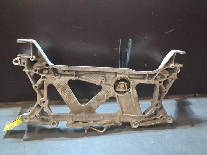 Gebruikte Subframe Volkswagen Passat (3G2) 2.0 TSI 16V Prijs € 181,50 Inclusief btw aangeboden door De Jonghe Recuparts