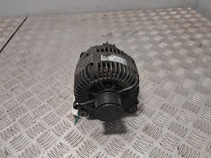 Gebruikte Dynamo Volkswagen Transporter T5 2.0 BiTDI DRF Prijs € 108,90 Inclusief btw aangeboden door De Jonghe Recuparts