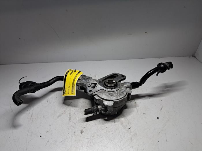 Gebruikte Dieselpomp Volkswagen Golf V (1K1) 1.9 TDI Prijs € 121,00 Inclusief btw aangeboden door De Jonghe Recuparts