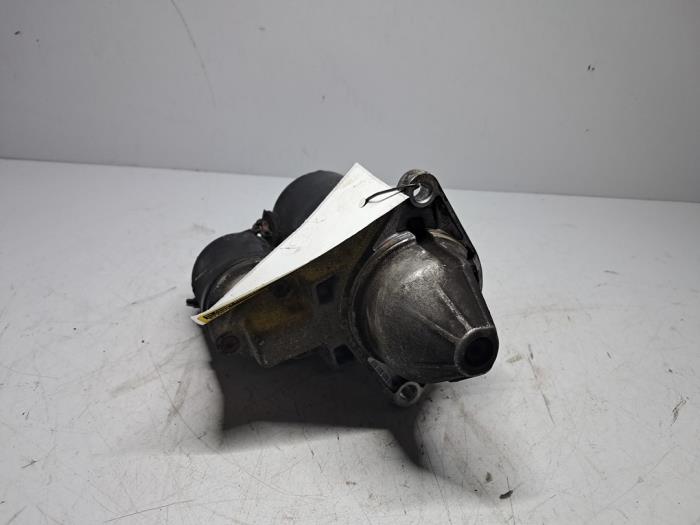Gebruikte Startmotor Opel Corsa C (F08/68) 1.0 12V Prijs € 48,40 Inclusief btw aangeboden door De Jonghe Recuparts