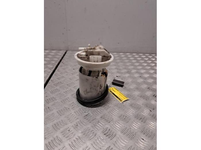 Gebruikte Tank element Pomp Ford Fiesta 6 (JA8) 1.25 16V Prijs € 78,65 Inclusief btw aangeboden door De Jonghe Recuparts