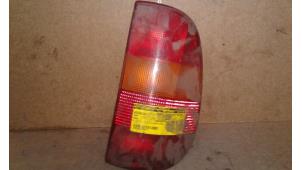 Gebruikte Achterlicht links Seat Inca (6K9) 1.9 D Prijs € 16,00 Margeregeling aangeboden door Autosloopexpert