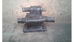 Gebruikte Thermostaathuis Peugeot 206 Prijs € 16,00 Margeregeling aangeboden door Autosloopexpert