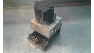 Gebruikte ABS Pomp Mercedes C (W202) 1.8 C-180 16V Prijs € 60,00 Margeregeling aangeboden door Autosloopexpert