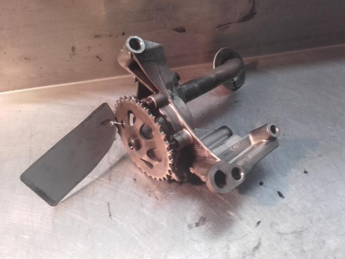 Oliepomp van een Volkswagen Polo IV (9N1/2/3) 1.9 SDI 2002