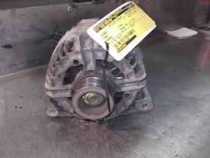 Gebruikte Alternator Ford Mondeo II Wagon 2.0i 16V E2/96 EEC Prijs € 28,00 Margeregeling aangeboden door Autosloopexpert
