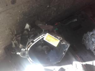 Gebruikte Versnellingsbak Renault Megane II Grandtour (KM) 1.5 dCi 105 Prijs € 200,00 Margeregeling aangeboden door Autosloopexpert