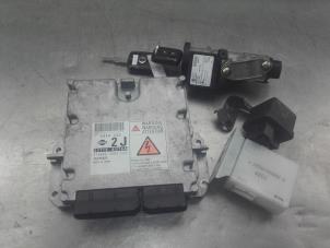 Gebruikte Contactslot + computer Nissan Almera Tino (V10M) 2.2 Di 16V HP Prijs op aanvraag aangeboden door Autosloopexpert