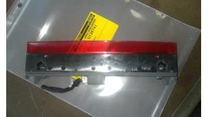 Gebruikte Extra Remlicht midden Alfa Romeo 147 (937) 1.6 HP Twin Spark 16V Prijs € 8,00 Margeregeling aangeboden door Autosloopexpert