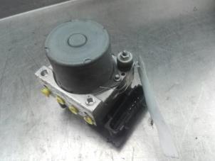 Gebruikte ABS Pomp Nissan Qashqai (J10) 1.6 16V Prijs € 80,00 Margeregeling aangeboden door Autosloopexpert