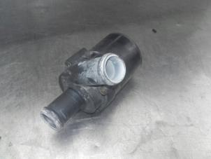 Gebruikte Extra waterpomp Opel Vectra C Caravan 3.0 CDTI V6 24V Prijs € 32,00 Margeregeling aangeboden door Autosloopexpert