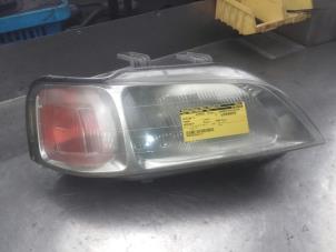 Gebruikte Rechter Koplamp Honda Civic Aerodeck (MB/MC) 1.5i VTEC-E II 16V Prijs € 24,00 Margeregeling aangeboden door Autosloopexpert