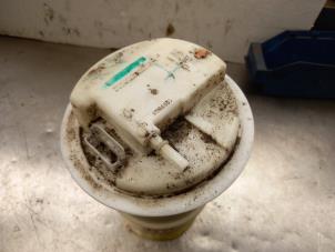 Gebruikte Tank element Pomp Peugeot 307 (3A/C/D) 1.6 16V Prijs € 20,00 Margeregeling aangeboden door Autosloopexpert