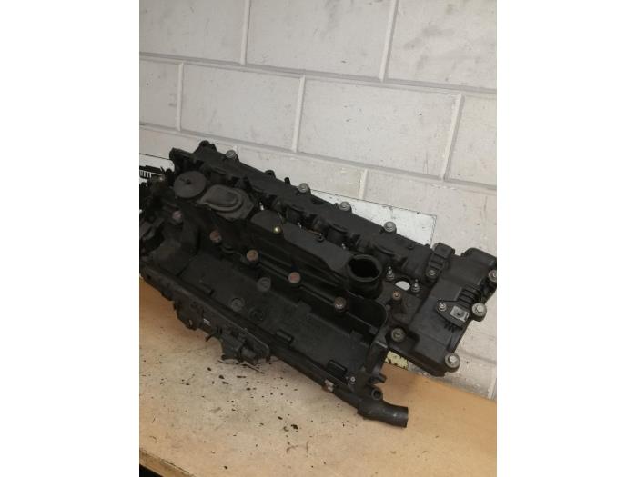 Gebruikte Kleppendeksel BMW 3 serie (E90) 325d 24V Prijs € 100,00 Margeregeling aangeboden door EU Engines & Parts BV