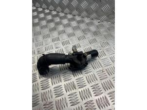 Gebruikte Thermostaathuis Landrover Range Rover IV (LG) 4.4 SDV8 32V Prijs € 35,00 Margeregeling aangeboden door EU Engines & Parts BV