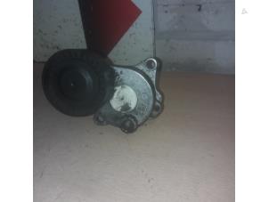 Gebruikte Spanner multiriem Mercedes Sprinter 3,5t (906.63) 213 CDI 16V Prijs € 25,00 Margeregeling aangeboden door EU Engines & Parts BV