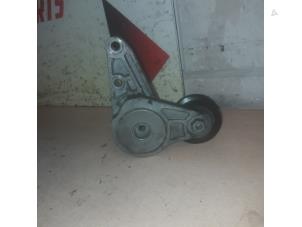 Gebruikte Spanrol Multiriem Ford Focus 3 1.6 EcoBoost 16V Prijs € 35,00 Margeregeling aangeboden door EU Engines & Parts BV