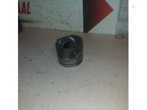 Gebruikte Zuiger Mercedes GLK (204.7/9) 3.0 350 CDI 24V 4-Matic Prijs € 25,00 Margeregeling aangeboden door EU Engines & Parts BV