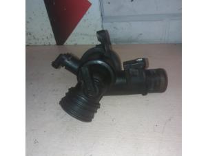 Gebruikte Thermostaat Mercedes E (W212) E-200 CDI 16V BlueEfficiency,BlueTEC Prijs € 35,00 Margeregeling aangeboden door EU Engines & Parts BV