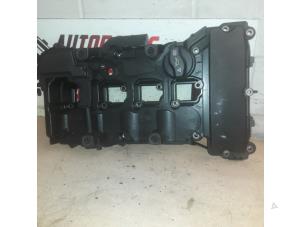 Gebruikte Kleppendeksel Mercedes C (W204) 1.8 C-180 CGI 16V Prijs € 75,00 Margeregeling aangeboden door EU Engines & Parts BV