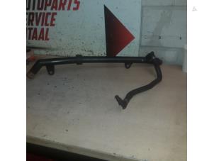 Gebruikte Waterpijp Mercedes C (W204) 1.8 C-180 CGI 16V Prijs € 25,00 Margeregeling aangeboden door EU Engines & Parts BV