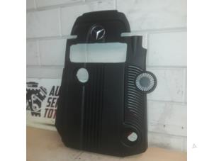 Gebruikte Afdekplaat motor Mercedes C (W204) 1.8 C-180 CGI 16V Prijs € 50,00 Margeregeling aangeboden door EU Engines & Parts BV