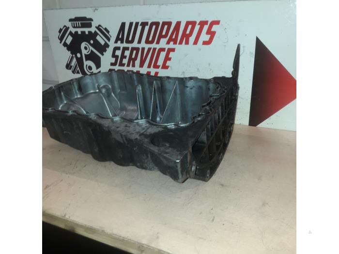 Gebruikte Carterpan Renault Trafic New (JL) 1.9 dCi 82 16V Prijs € 30,00 Margeregeling aangeboden door EU Engines & Parts BV
