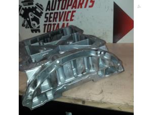 Gebruikte Carterpan Opel Vivaro A 2.0 CDTI Prijs € 75,00 Margeregeling aangeboden door EU Engines & Parts BV