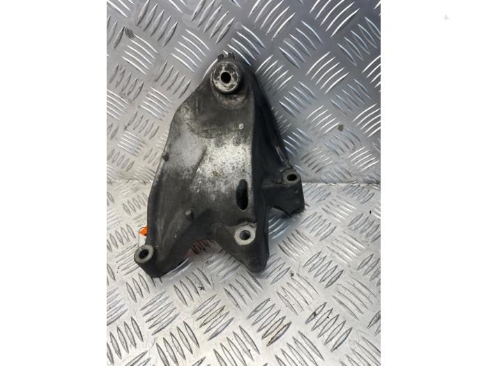 Gebruikte Motorrubber Volkswagen Crafter 2.0 BiTDI Prijs € 45,00 Margeregeling aangeboden door EU Engines & Parts BV
