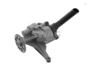 Gebruikte Oliepomp Mercedes V (638.2) V-220 2.2 CDI 16V Prijs € 50,00 Margeregeling aangeboden door EU Engines & Parts BV