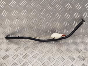 Gebruikte Peilstok Olie BMW 1 serie (E87/87N) 118d 16V Prijs € 25,00 Margeregeling aangeboden door EU Engines & Parts BV