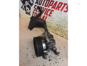 Gebruikte Servopomp Mercedes Sprinter 3,5t (906.73) 318 CDI 24V Prijs € 100,00 Margeregeling aangeboden door EU Engines & Parts BV