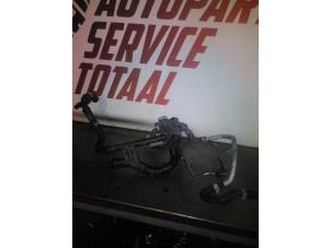 Gebruikte Thermostaathuis Mercedes E (W213) E-200 2.0 Turbo 16V Prijs € 95,00 Margeregeling aangeboden door EU Engines & Parts BV