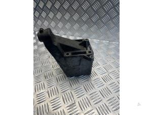 Gebruikte Motorsteun Mercedes Sprinter 3,5t (906.63) 315 CDI 16V Prijs € 35,00 Margeregeling aangeboden door EU Engines & Parts BV