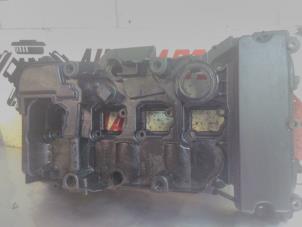 Gebruikte Kleppendeksel Mercedes E (C207) E-260 CGI 16V BlueEfficiency Prijs € 75,00 Margeregeling aangeboden door EU Engines & Parts BV