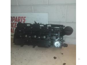 Gebruikte Kleppendeksel BMW 5 serie (G30) 525d 2.0 TwinPower Turbo 16V Prijs € 100,00 Margeregeling aangeboden door EU Engines & Parts BV