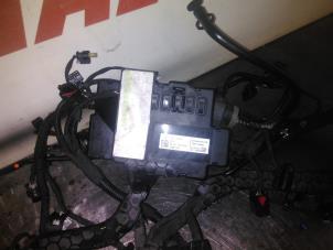 Gebruikte Bedrading Compleet Elektrisch Mercedes E (W213) E-200 2.0 Turbo 16V Prijs € 100,00 Margeregeling aangeboden door EU Engines & Parts BV