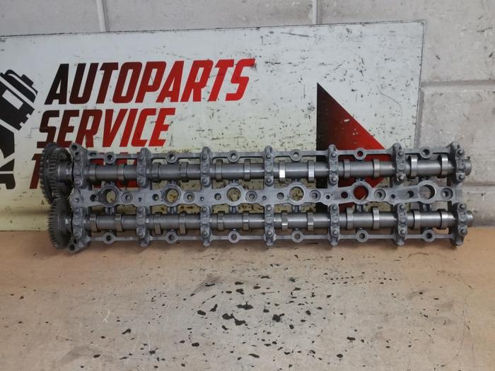 Gebruikte Nokkenashuis BMW 5 serie Touring (F11) 535d 24V Prijs € 275,00 Margeregeling aangeboden door EU Engines & Parts BV