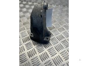 Gebruikte Motorrubber Mercedes E (W212) E-350 CDI BlueEfficiency V6 24V 4-Matic Prijs € 35,00 Margeregeling aangeboden door EU Engines & Parts BV