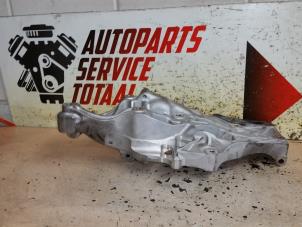 Gebruikte Dynamosteun onder Renault Master III (MA/MB/MC/MD/MH/MF/MG/MH) 2.3 dCi 135 16V FWD Prijs € 75,00 Margeregeling aangeboden door EU Engines & Parts BV