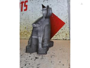 Gebruikte Motorsteun Mercedes E (C207) E-220 CDI 16V BlueEfficiency Prijs € 35,00 Margeregeling aangeboden door EU Engines & Parts BV