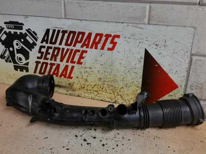 Gebruikte Turbo Pijp Mercedes A-Klasse AMG (177.0) 2.0 A-35 AMG Turbo 16V 4Matic Prijs € 75,00 Margeregeling aangeboden door EU Engines & Parts BV
