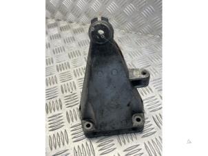 Gebruikte Motorsteun Mercedes Sprinter 3,5t (906.63) Prijs € 25,00 Margeregeling aangeboden door EU Engines & Parts BV