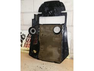 Gebruikte Afdekplaat motor Mercedes C (W204) 1.8 C-180 CGI 16V Prijs € 50,00 Margeregeling aangeboden door EU Engines & Parts BV