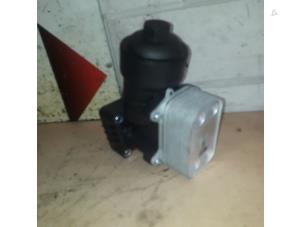 Nieuwe Oliekoeler Volkswagen Multivan T5 (7E/7HC/7HF/7HM) 2.0 TDI DRF Prijs € 78,65 Inclusief btw aangeboden door EU Engines & Parts BV